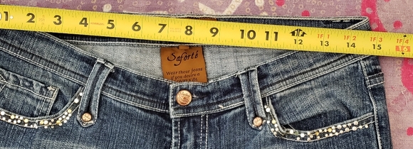 Low ride boot cut embellished jeans - Picture 6 of 7